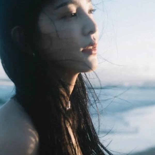 野女孩